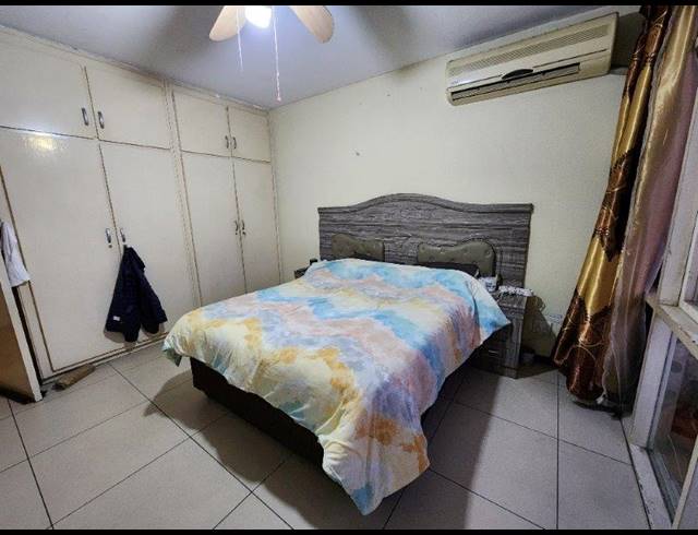 2 BEDROOM FLAT SOLD IN PINETOWN CENTRAL